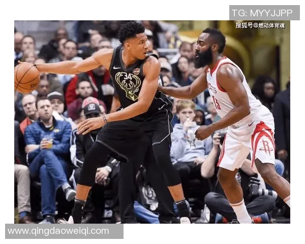 今日火箭队对阵雄鹿队精彩对决前瞻分析及球员状态评估
